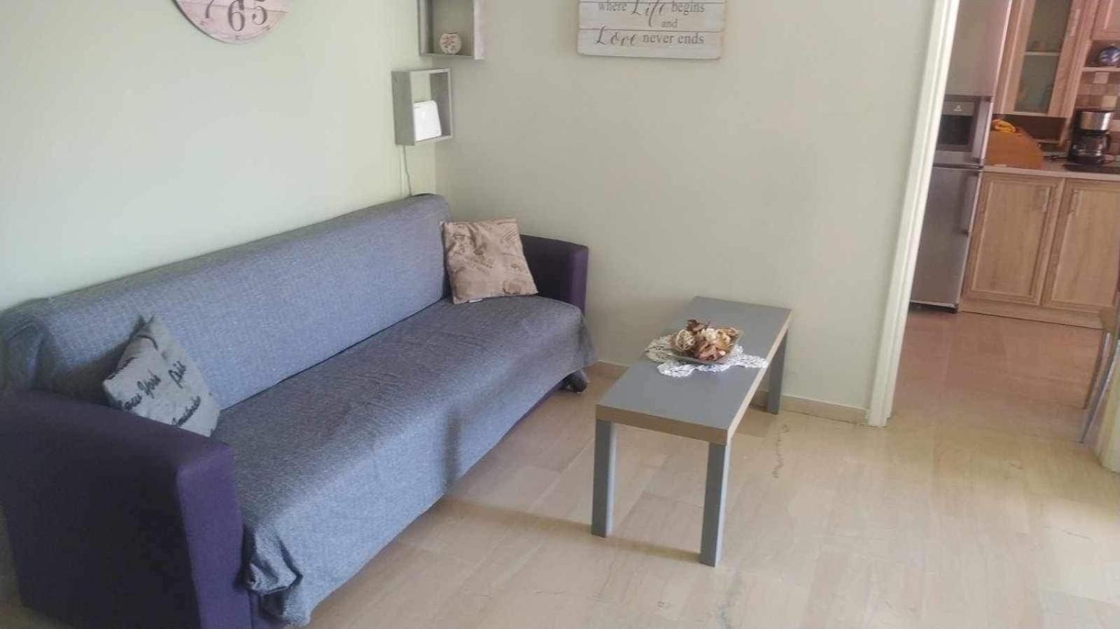 Comfortable Beachfront Apartment Loutráki Buitenkant foto